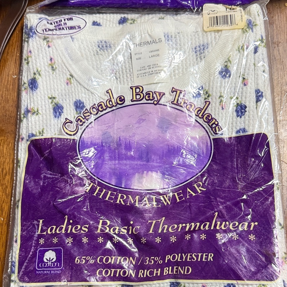 Cascade Bay Traders Women's Floral Thermal Top NIP